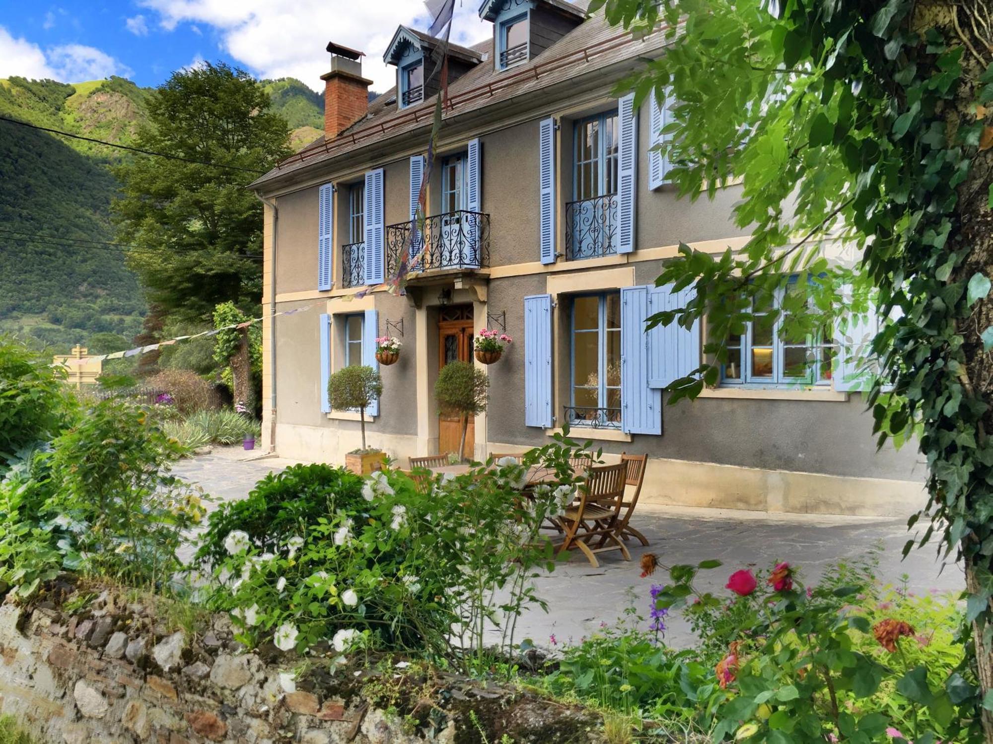 مبيت وإفطار Montauban-de-Luchon Papilio المظهر الخارجي الصورة