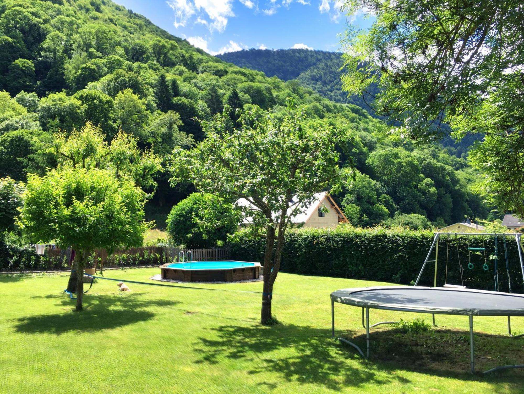 مبيت وإفطار Montauban-de-Luchon Papilio المظهر الخارجي الصورة